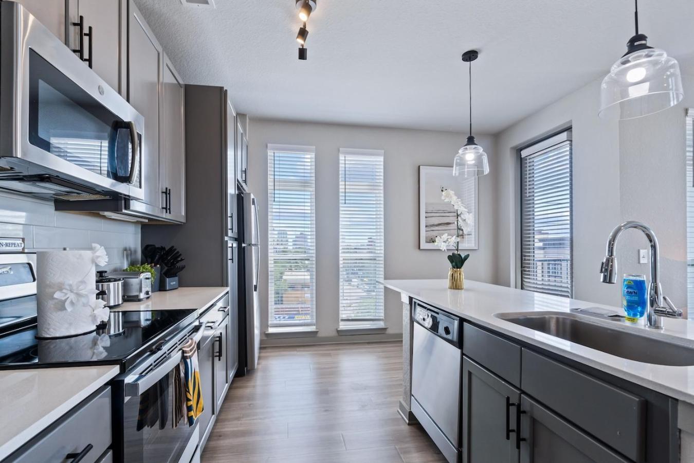 Central Avenue 2 Bed Mins From Tropicana Field St. Petersburg Dış mekan fotoğraf