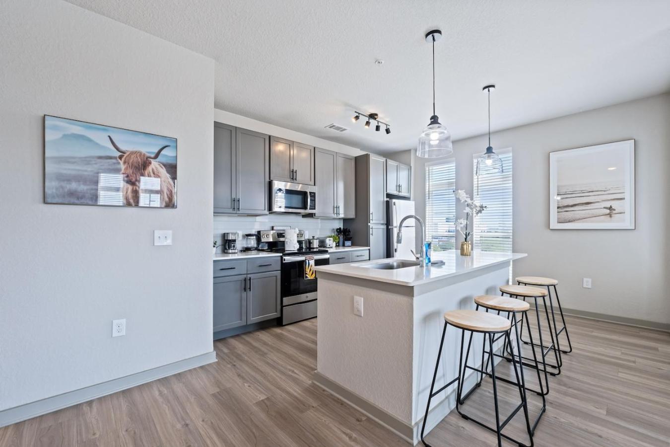 Central Avenue 2 Bed Mins From Tropicana Field St. Petersburg Dış mekan fotoğraf