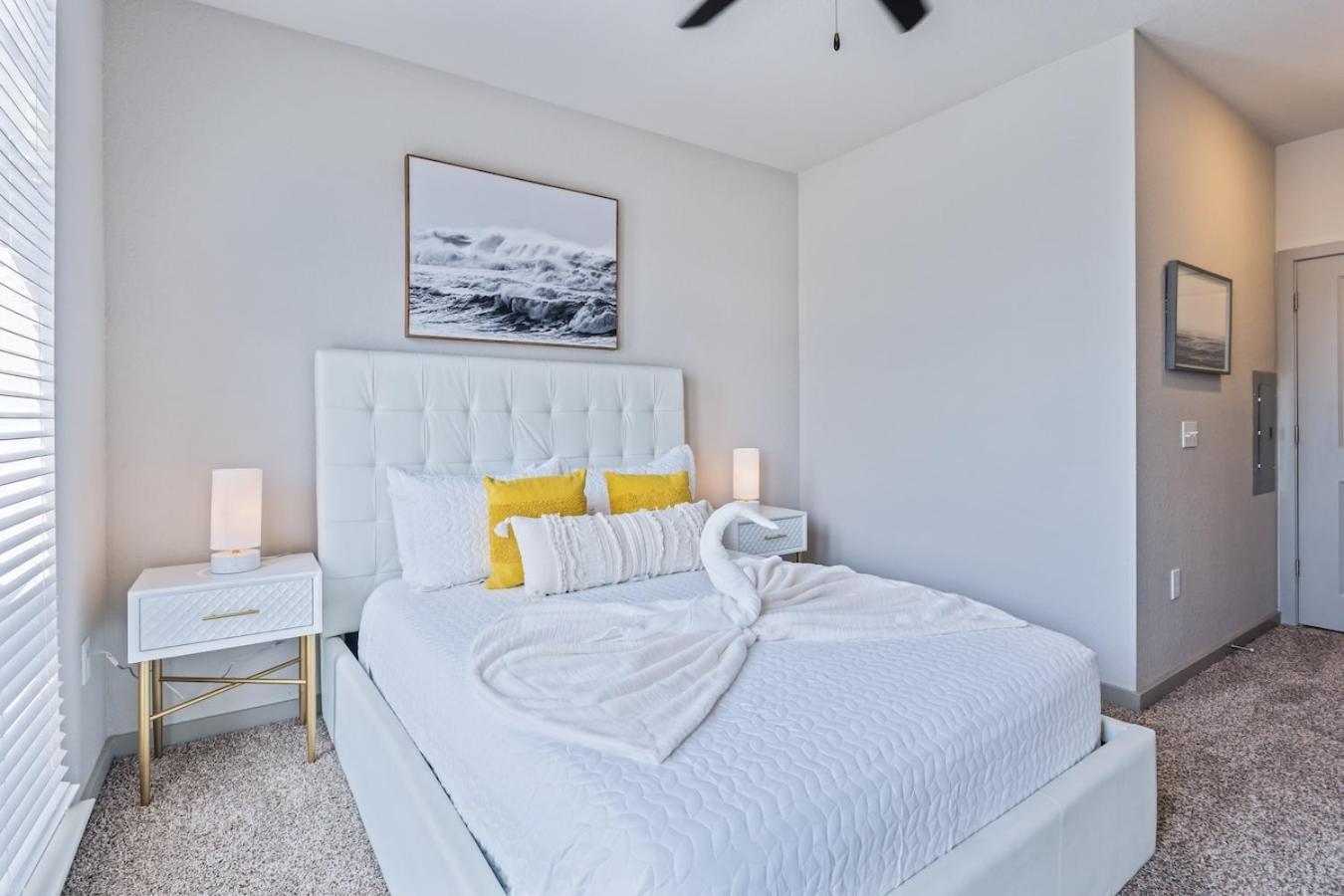 Central Avenue 2 Bed Mins From Tropicana Field St. Petersburg Dış mekan fotoğraf