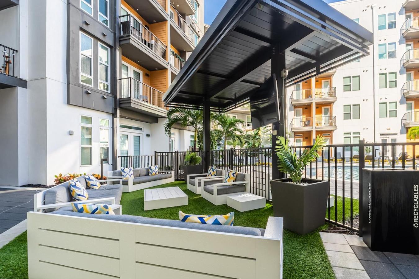Central Avenue 2 Bed Mins From Tropicana Field St. Petersburg Dış mekan fotoğraf